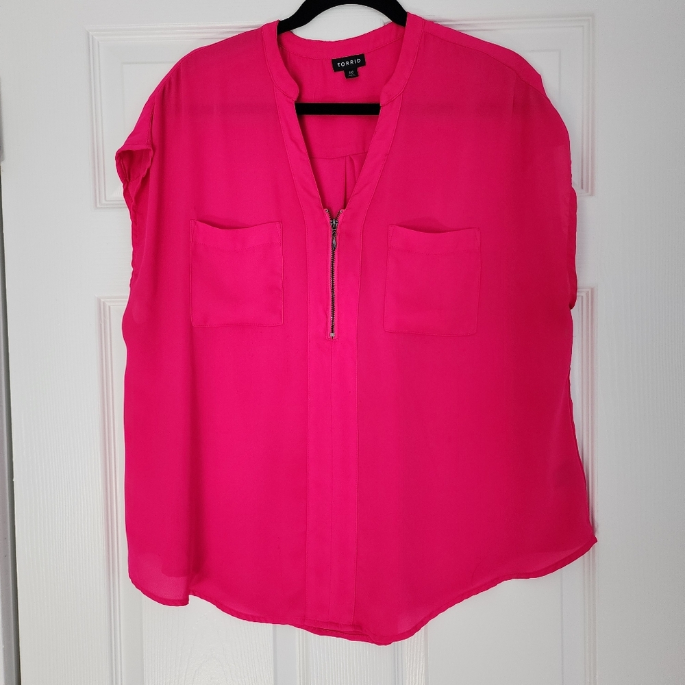 Torrid Hot Pink Lightweight Henley Top Size 00(10)